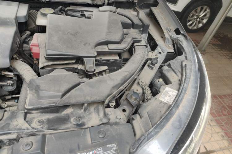 Used Renault Kadjar 2016 2.0L Two-Wheel Drive Comfort Edition Engine Bay Left