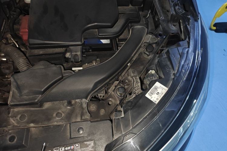 Used Renault Kadjar 2016 2.0L Two-Wheel Drive Prestige Edition Engine Bay Left