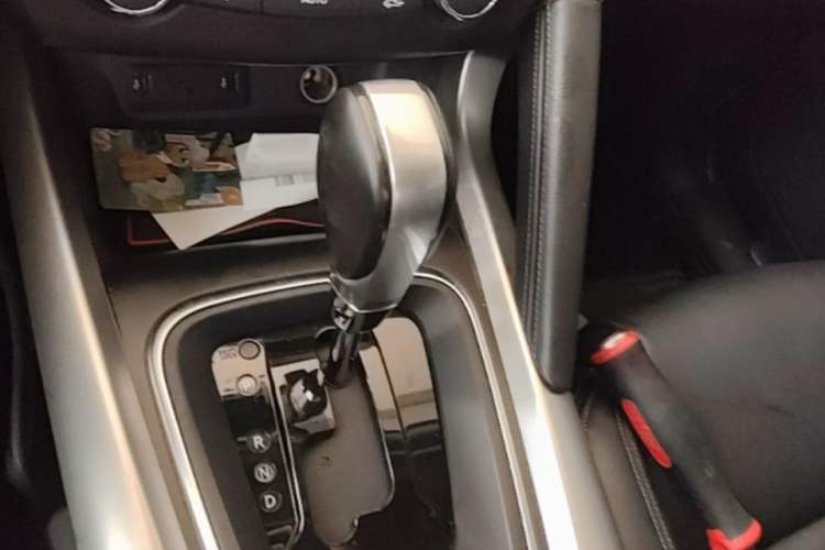 Used Renault Kadjar 2016 2.0L Two-Wheel Drive Prestige Edition Gear Lever