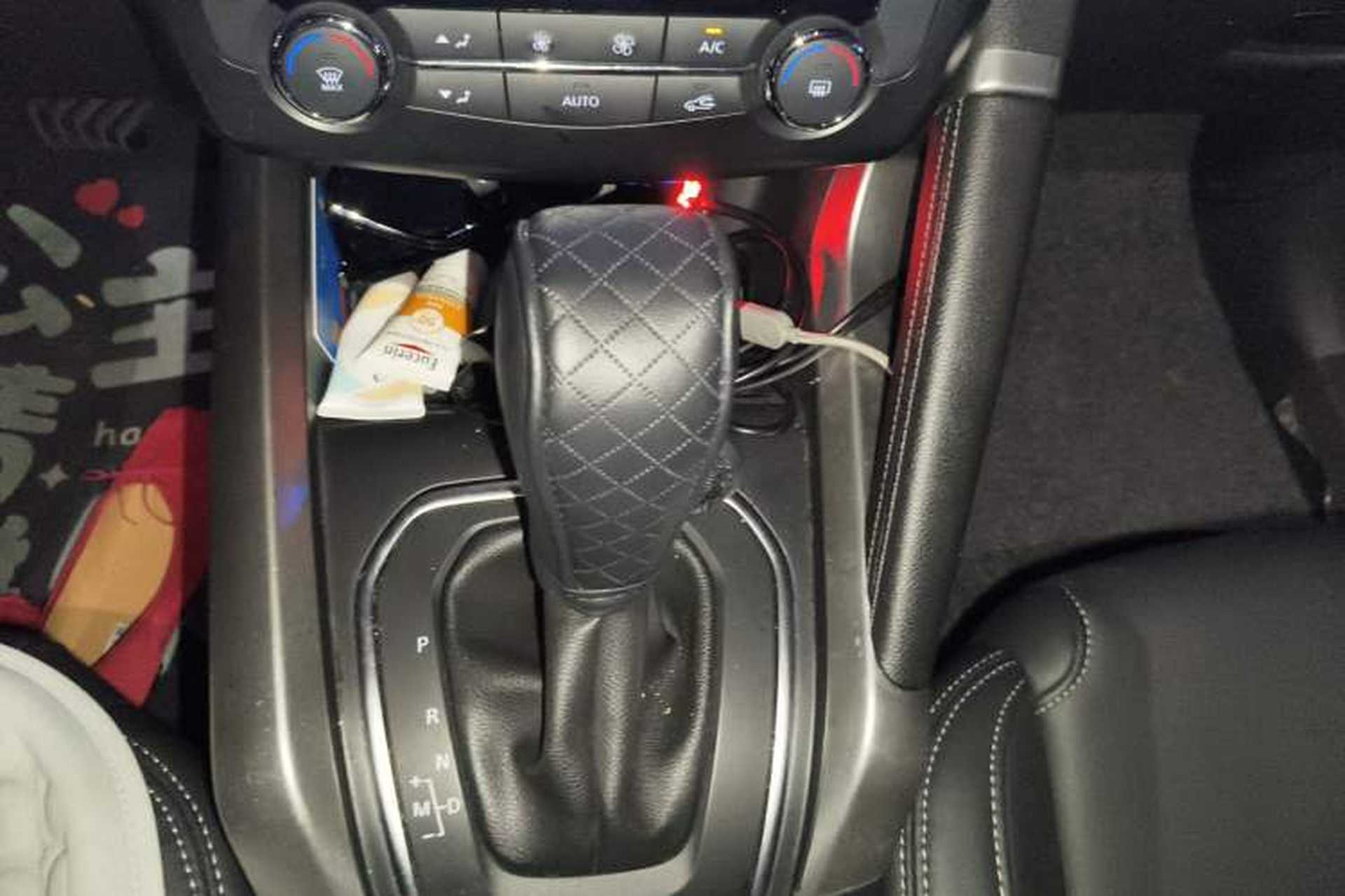 Used Renault Kadjar 2016 2.0L Two-Wheel Drive Leading Edition Gear Lever