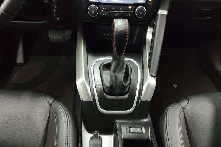 Used Renault Kadjar 2016 2.0L Two-Wheel Drive Leading Edition Gear Lever