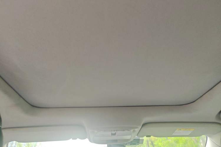 Used Renault Kadjar 2016 2.0L Two-Wheel-Drive Luxury Edition Headliner