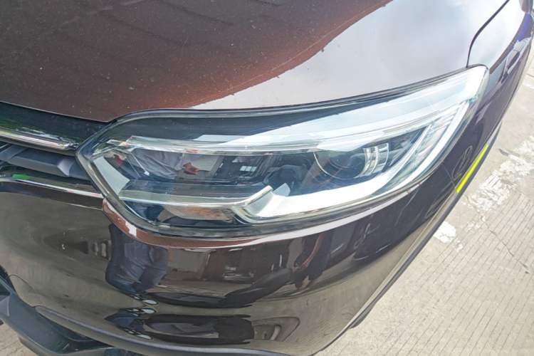 Used Renault Kadjar 2016 2.0L Two-Wheel-Drive Luxury Edition Left Front Headlight