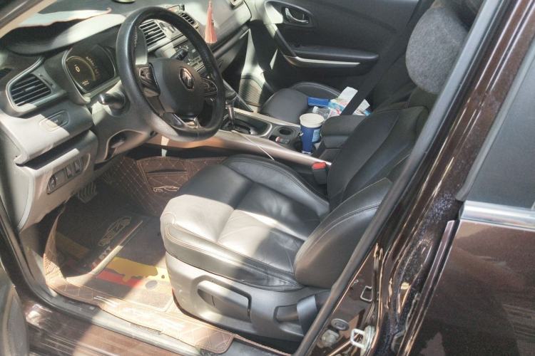 Used Renault Kadjar 2016 2.0L Two-Wheel-Drive Luxury Edition Left Front Seat