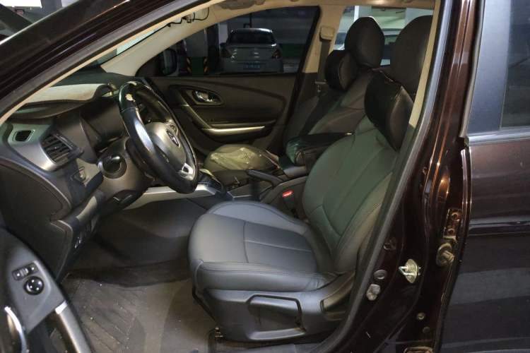 Used Renault Kadjar 2016 2.0L Two-Wheel Drive Leading Edition Left Front Seat