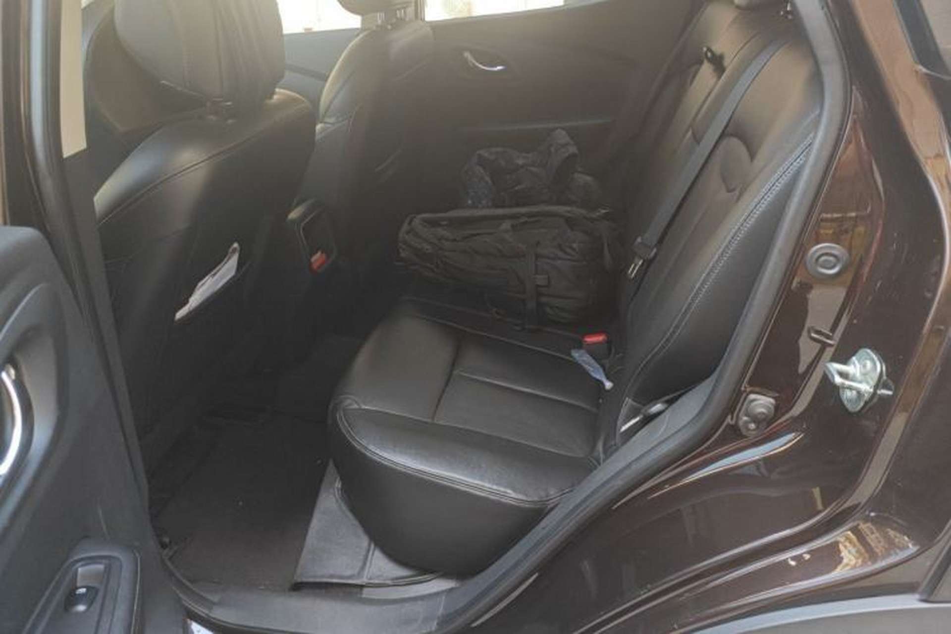 Used Renault Kadjar 2016 2.0L Two-Wheel-Drive Luxury Edition Left Rear Seat