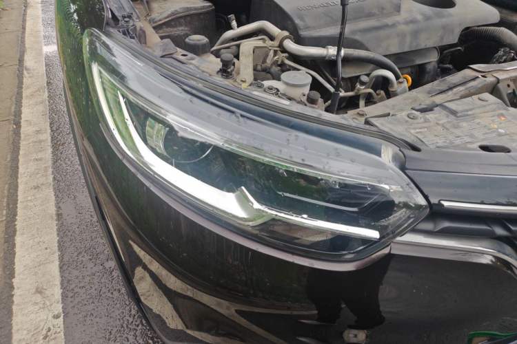 Used Renault Kadjar 2016 2.0L Two-Wheel-Drive Luxury Edition Right Front Headlight