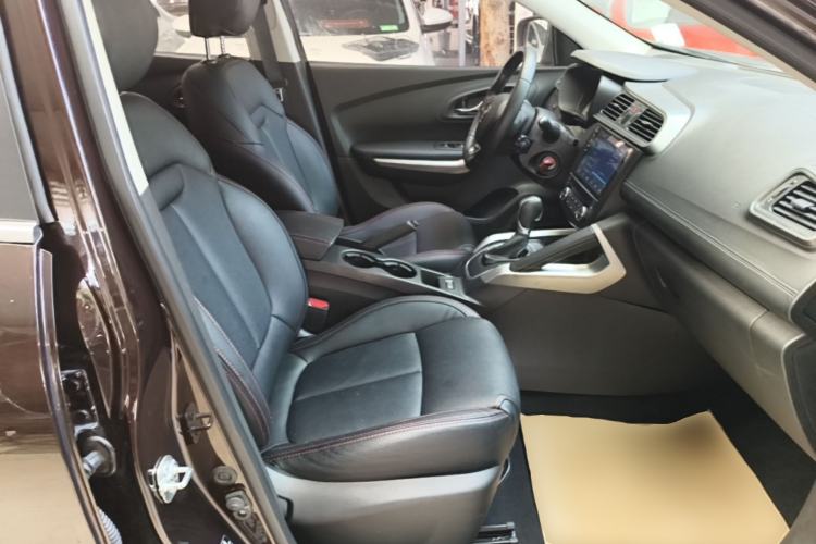 Used Renault Kadjar 2016 2.0L Two-Wheel Drive Leading Edition Right Front Seat