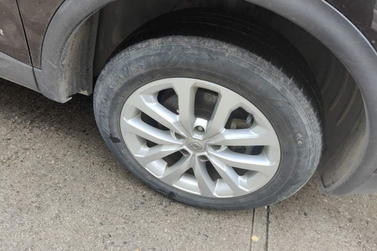 Used Renault Kadjar 2016 2.0L Two-Wheel Drive Comfort Edition Right Front Wheel Hub