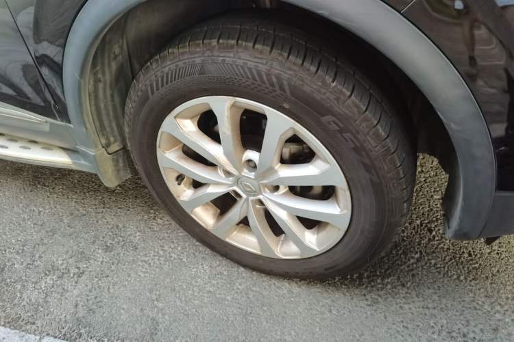 Used Renault Kadjar 2016 2.0L Two-Wheel-Drive Luxury Edition Right Front Wheel Hub