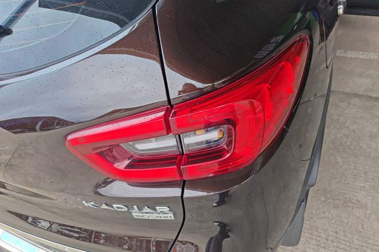 Used Renault Kadjar 2016 2.0L Two-Wheel-Drive Luxury Edition Right Rear Taillight