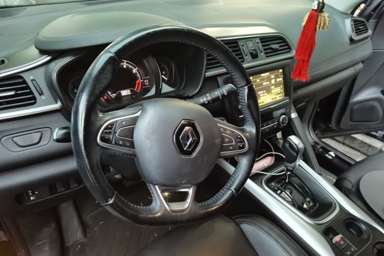 Used Renault Kadjar 2016 2.0L Two-Wheel-Drive Luxury Edition Steering Wheel