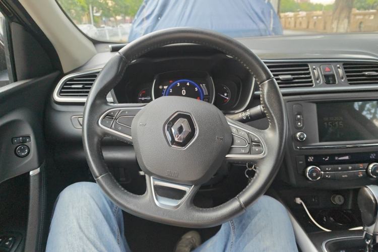 Used Renault Kadjar 2016 2.0L Two-Wheel-Drive Luxury Edition Steering Wheel