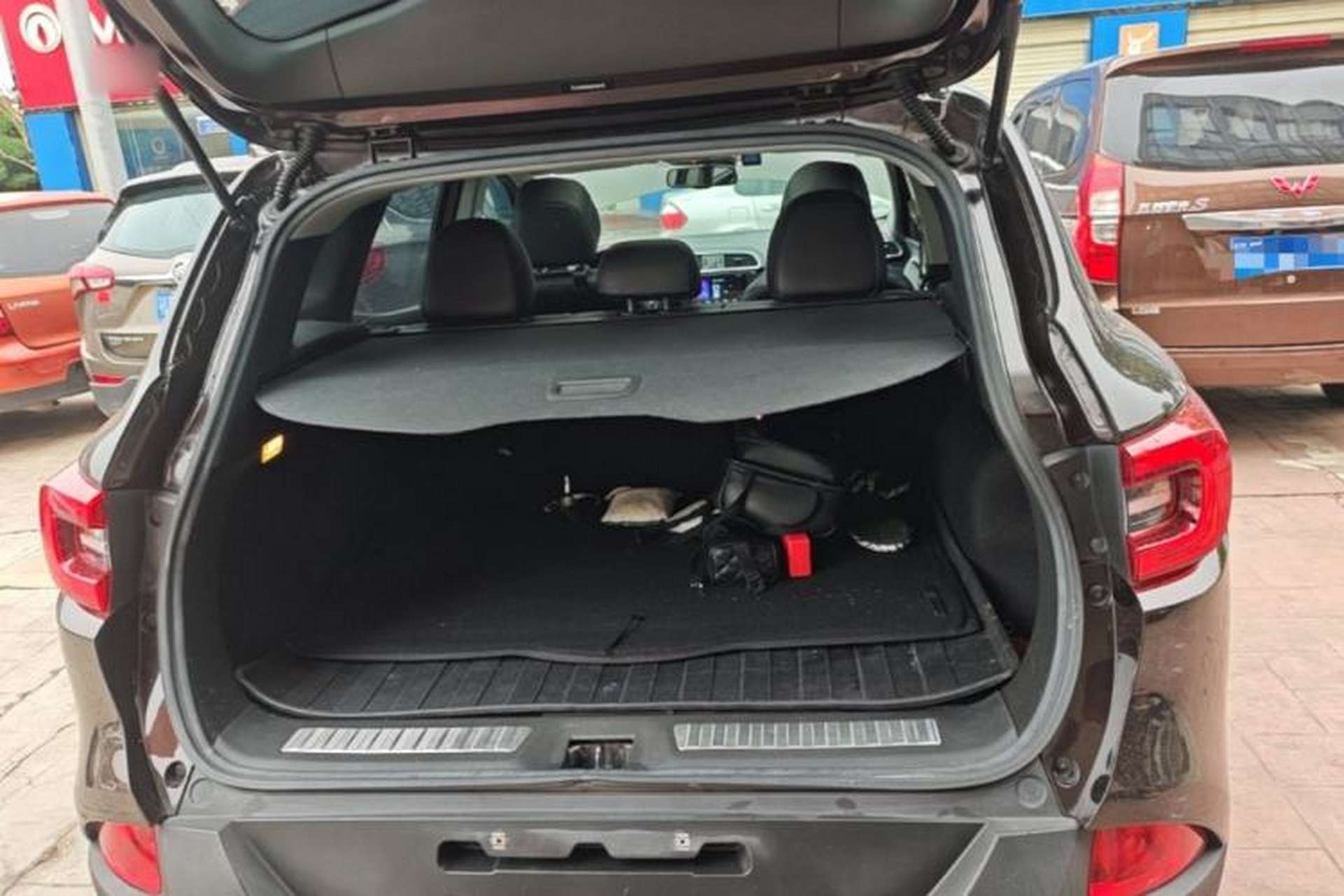 Used Renault Kadjar 2016 2.0L Two-Wheel Drive Prestige Edition Trunk