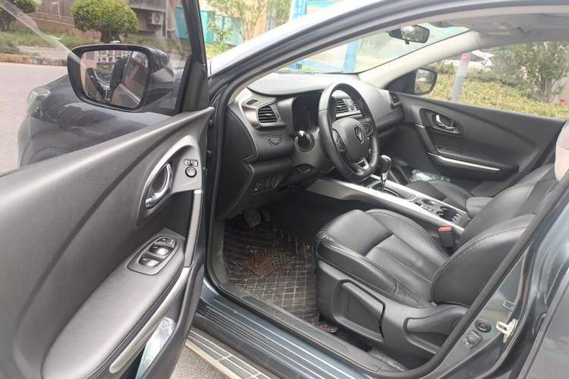 Used Renault Kadjar 2016 2.0L Two-Wheel-Drive Luxury Edition Driver Seat
