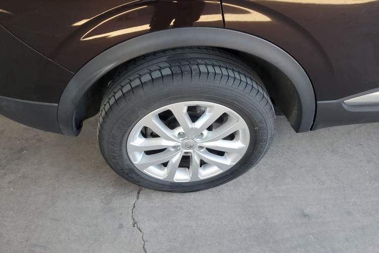 Used Renault Kadjar 2016 2.0L Two-Wheel-Drive Luxury Edition Right Rear Wheel Hub