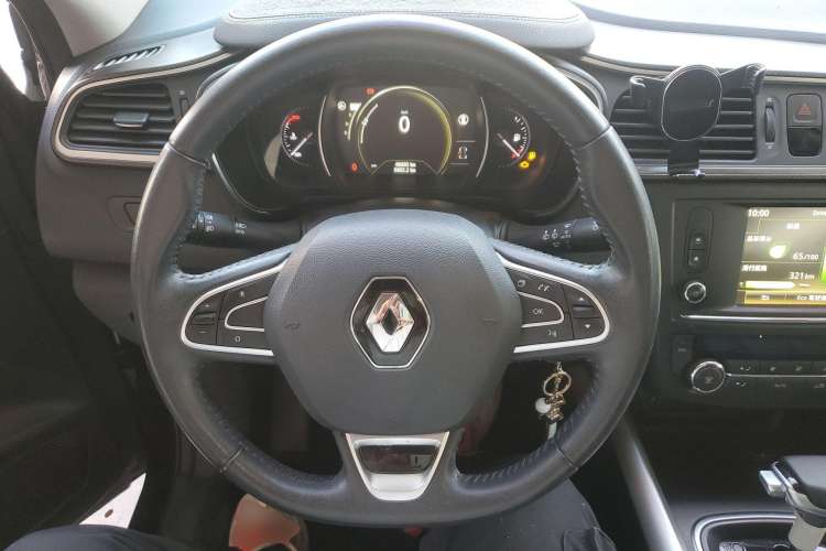 Used Renault Kadjar 2016 2.0L Two-Wheel-Drive Luxury Edition Steering Wheel