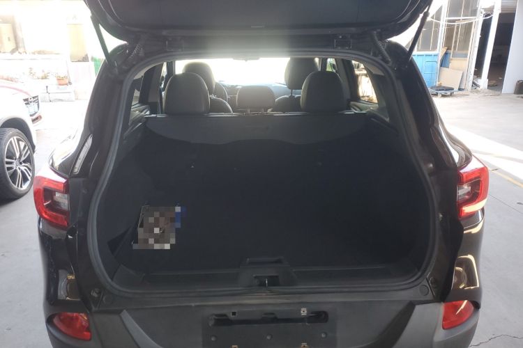 Used Renault Kadjar 2016 2.0L Two-Wheel-Drive Luxury Edition Trunk