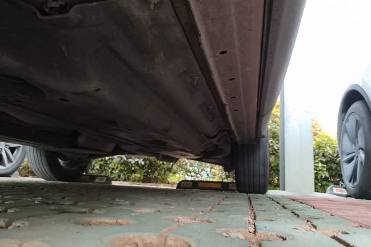 Used Renault Kadjar 2016 2.0L Two-Wheel Drive Comfort Edition Chassis Front Left