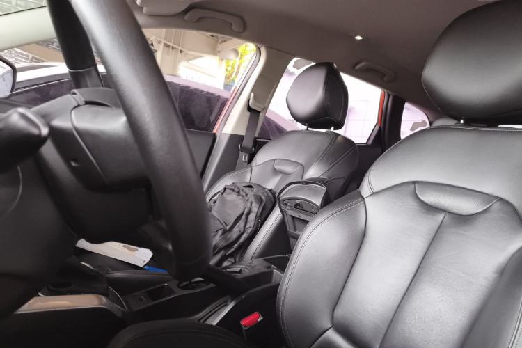 Used Renault Kadjar 2016 2.0L Two-Wheel Drive Comfort Edition Left Front Seat