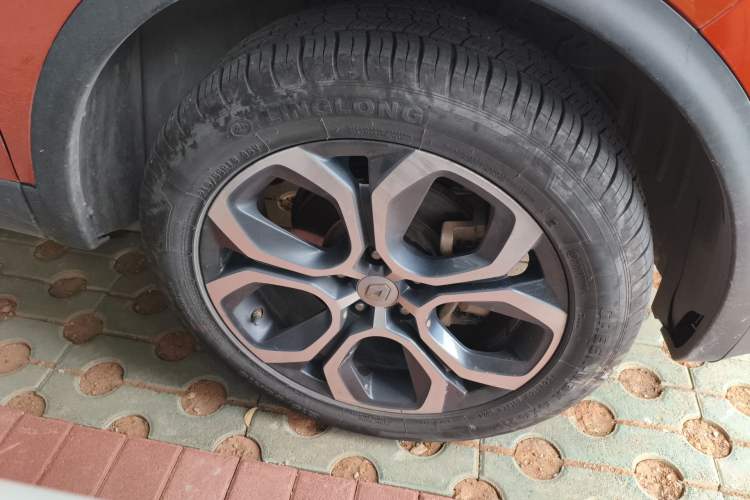 Used Renault Kadjar 2016 2.0L Two-Wheel Drive Comfort Edition Right Front Wheel Hub
