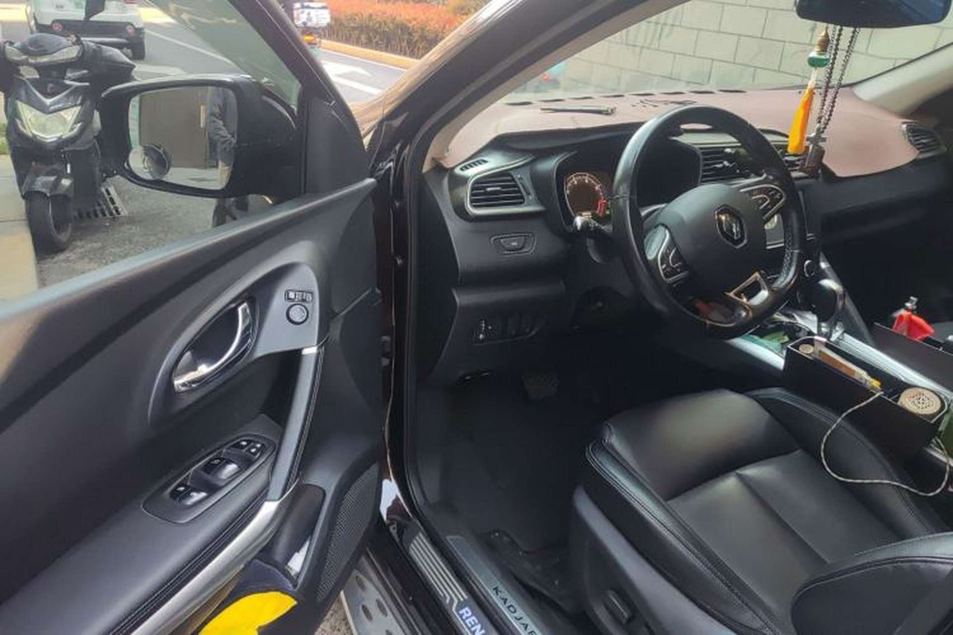 Used Renault Kadjar 2016 2.0L Two-Wheel Drive Prestige Edition Driver Seat