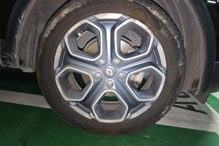 Used Renault Kadjar 2016 2.0L Two-Wheel Drive Prestige Edition Right Front Wheel Hub