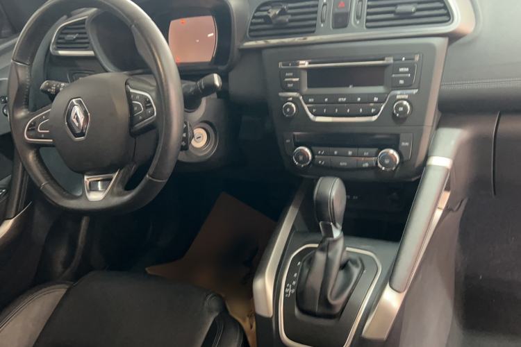 Used Renault Kadjar 2016 2.0L Two-Wheel Drive Leading Edition Audio And AC Panel