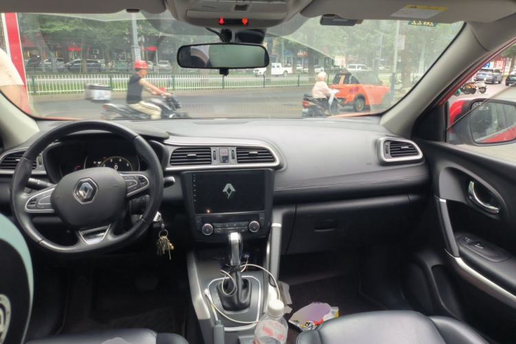 Used Renault Kadjar 2016 2.0L Two-Wheel Drive Comfort Edition Center Console