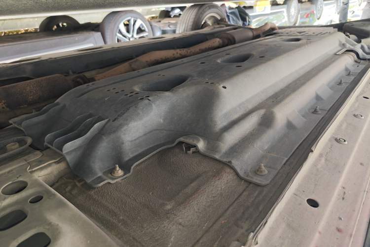 Used Renault Kadjar 2016 2.0L Two-Wheel-Drive Luxury Edition Chassis Rear Left