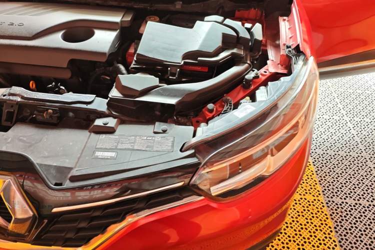 Used Renault Kadjar 2016 2.0L Two-Wheel-Drive Luxury Edition Engine Bay Left