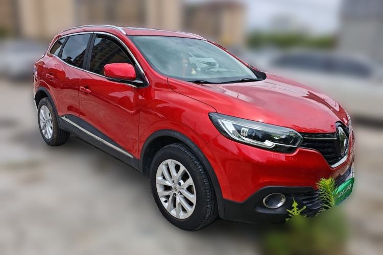 Used Renault Kadjar 2016 2.0L Two-Wheel-Drive Luxury Edition Front Right 45 Deg