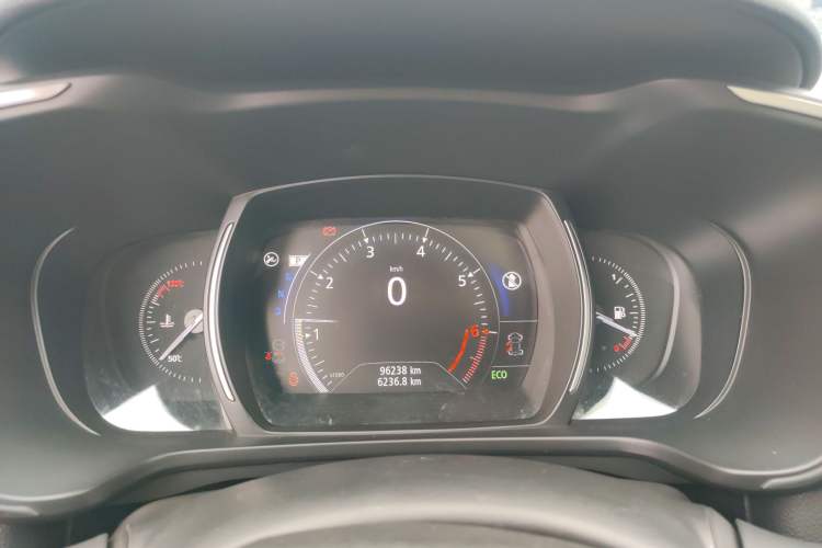 Used Renault Kadjar 2016 2.0L Two-Wheel-Drive Luxury Edition Instrument Cluster