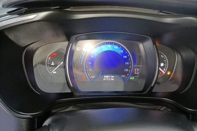 Used Renault Kadjar 2016 2.0L Two-Wheel-Drive Luxury Edition Instrument Cluster