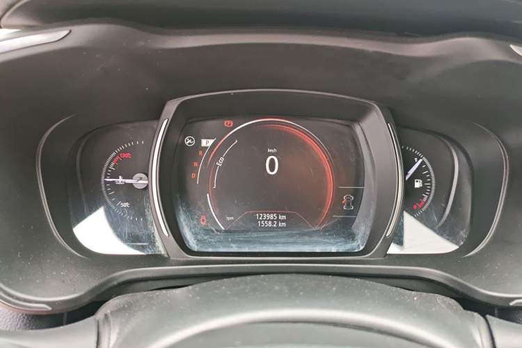 Used Renault Kadjar 2016 2.0L Two-Wheel-Drive Luxury Edition Instrument Cluster