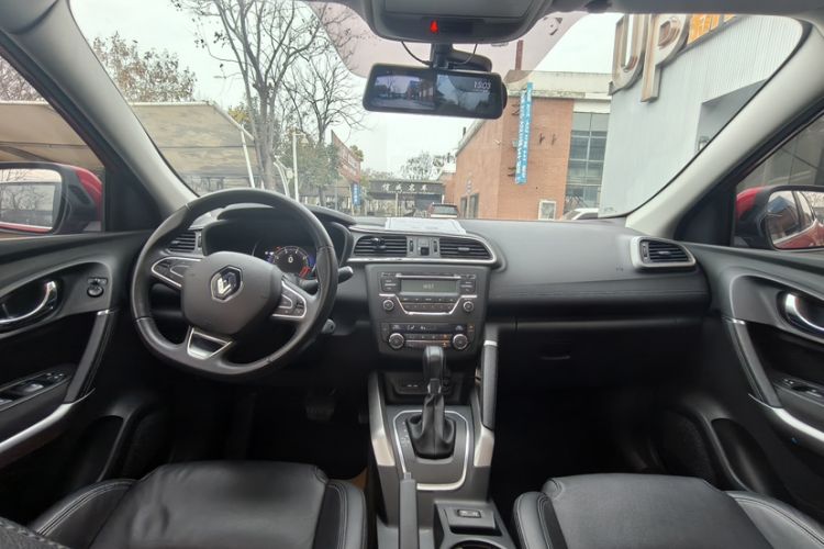 Used Renault Kadjar 2016 2.0L Two-Wheel Drive Leading Edition Interior 1