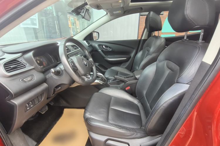 Used Renault Kadjar 2016 2.0L Two-Wheel Drive Leading Edition Interior 2