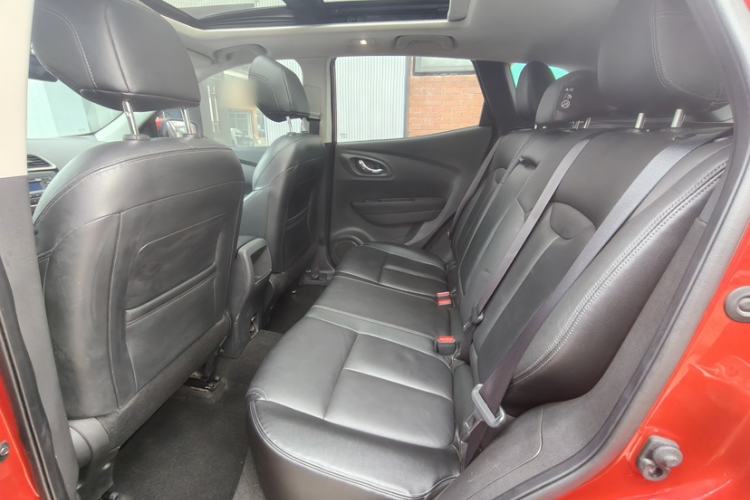 Used Renault Kadjar 2016 2.0L Two-Wheel Drive Leading Edition Interior 3