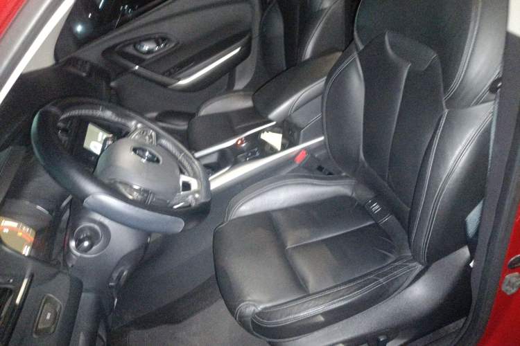 Used Renault Kadjar 2016 2.0L Two-Wheel Drive Prestige Edition Left Front Seat