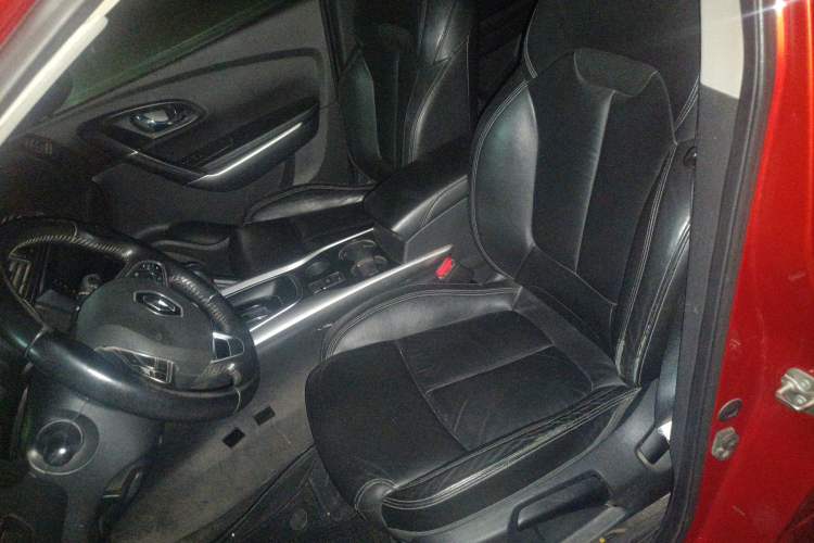 Used Renault Kadjar 2016 2.0L Two-Wheel-Drive Luxury Edition Left Front Seat