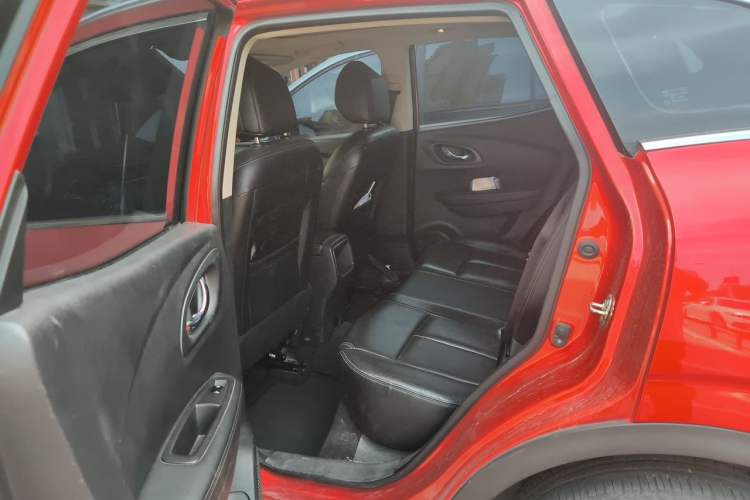 Used Renault Kadjar 2016 2.0L Two-Wheel Drive Prestige Edition Left Rear Seat