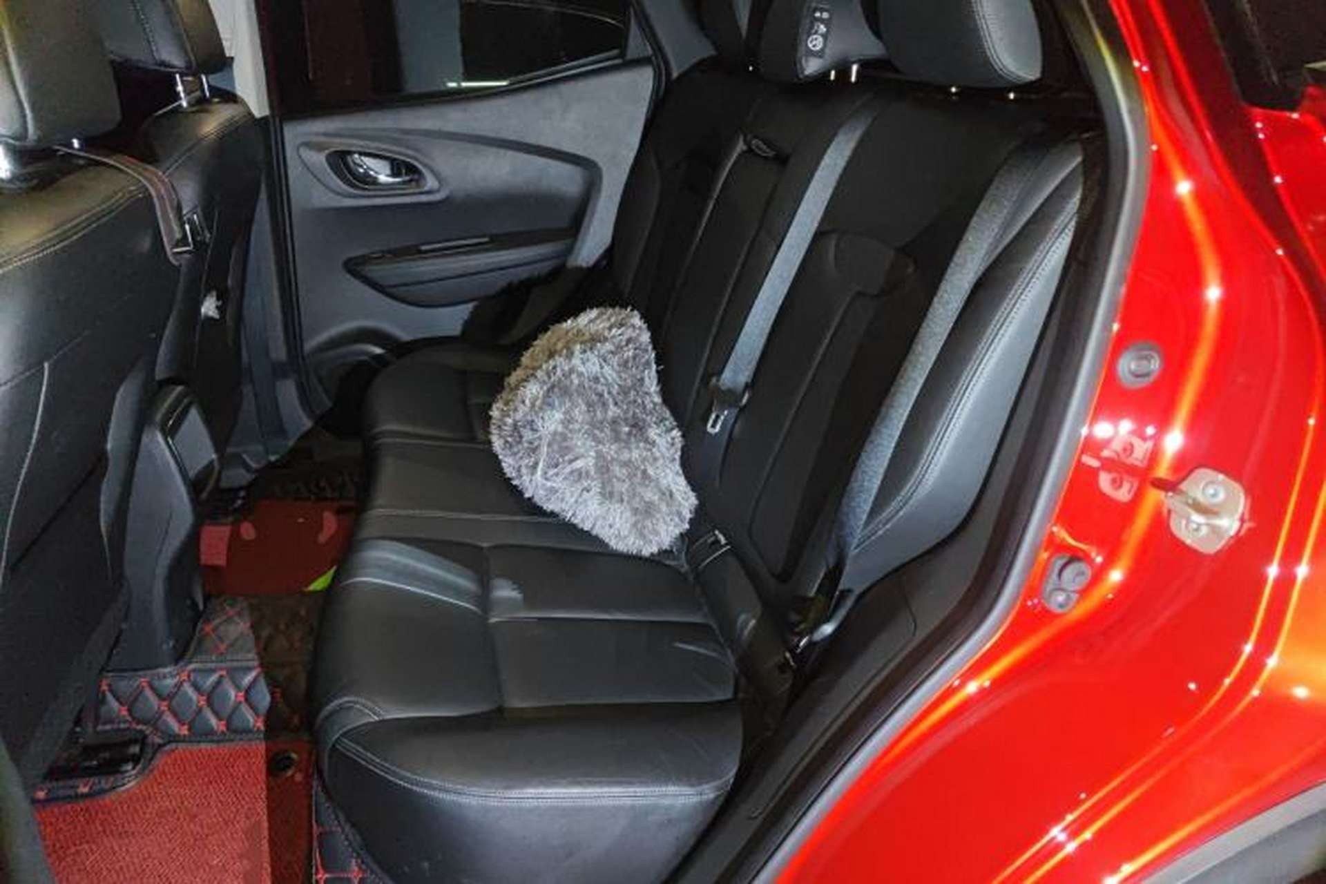 Used Renault Kadjar 2016 2.0L Four-Wheel Drive Ultimate Edition Left Rear Seat