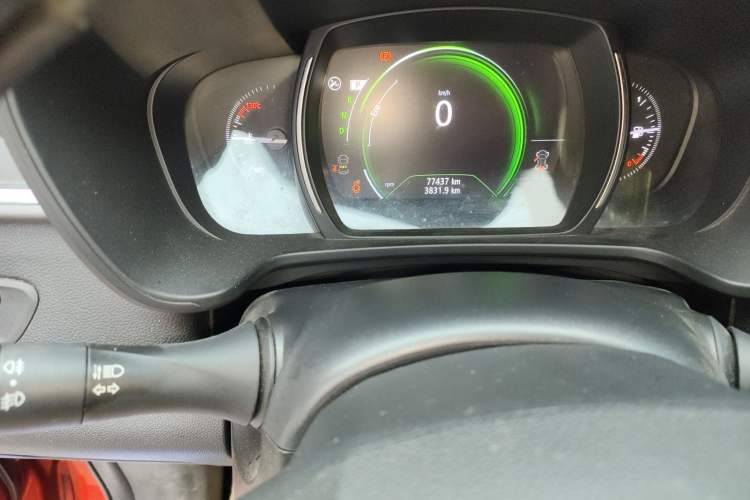 Used Renault Kadjar 2016 2.0L Two-Wheel Drive Leading Edition Odometer Close Up
