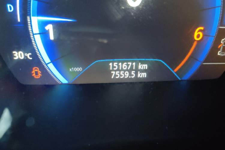 Used Renault Kadjar 2016 2.0L Two-Wheel Drive Leading Edition Odometer Close Up