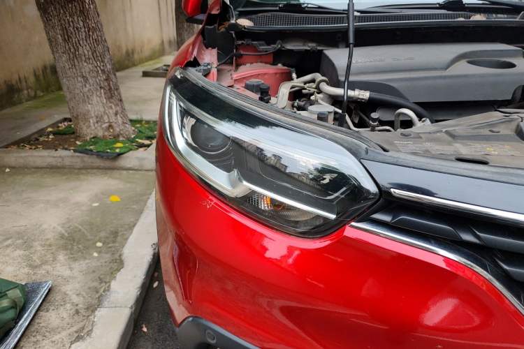 Used Renault Kadjar 2016 2.0L Two-Wheel Drive Prestige Edition Right Front Headlight