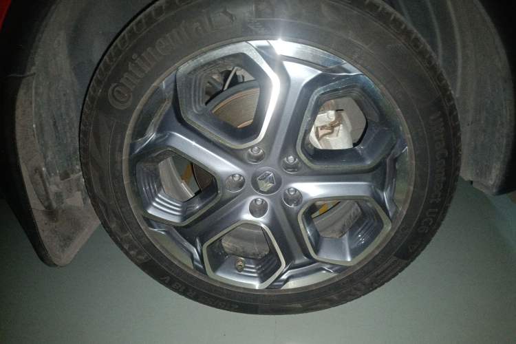 Used Renault Kadjar 2016 2.0L Two-Wheel Drive Prestige Edition Right Front Wheel Hub