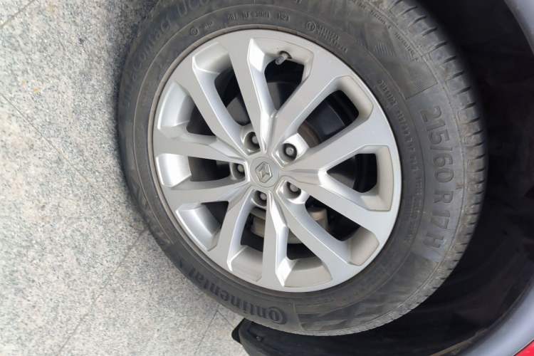 Used Renault Kadjar 2016 2.0L Two-Wheel Drive Comfort Edition Right Front Wheel Hub