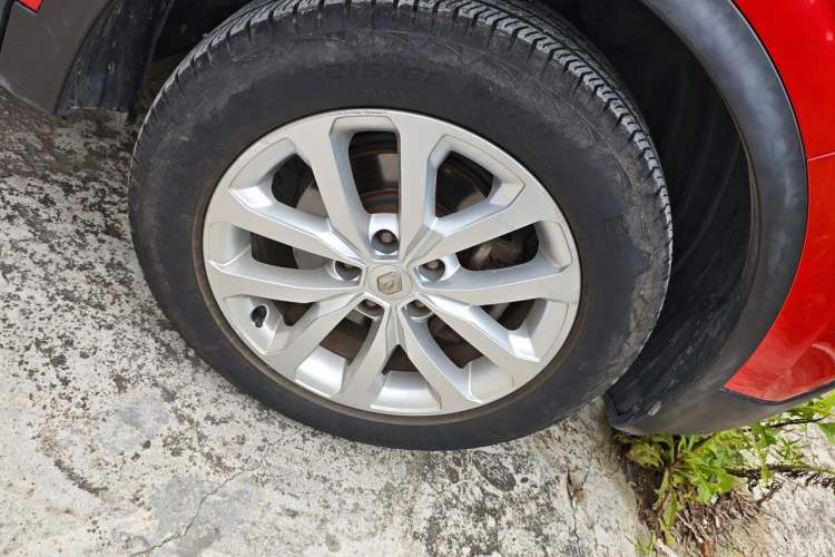 Used Renault Kadjar 2016 2.0L Two-Wheel-Drive Luxury Edition Right Front Wheel Hub