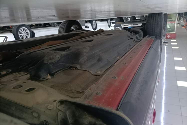 Used Renault Kadjar 2016 2.0L Two-Wheel-Drive Luxury Edition Right Side Sill