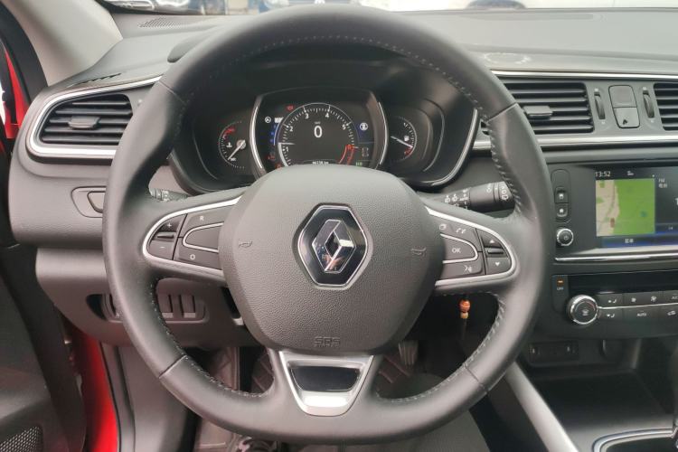 Used Renault Kadjar 2016 2.0L Two-Wheel-Drive Luxury Edition Steering Wheel